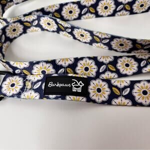 Dog Leash Daisy Print Blue Yellow White SZ MED Barkpaws NWOT Neoprene 4.75 ft